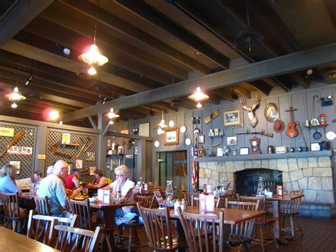 Cracker barrel albuquerque - Cracker Barrel has been losing customers in 2023 —and its restaurant count has shrunk since the start of the year as well.. The Southern-themed American restaurant chain permanently shuttered ...